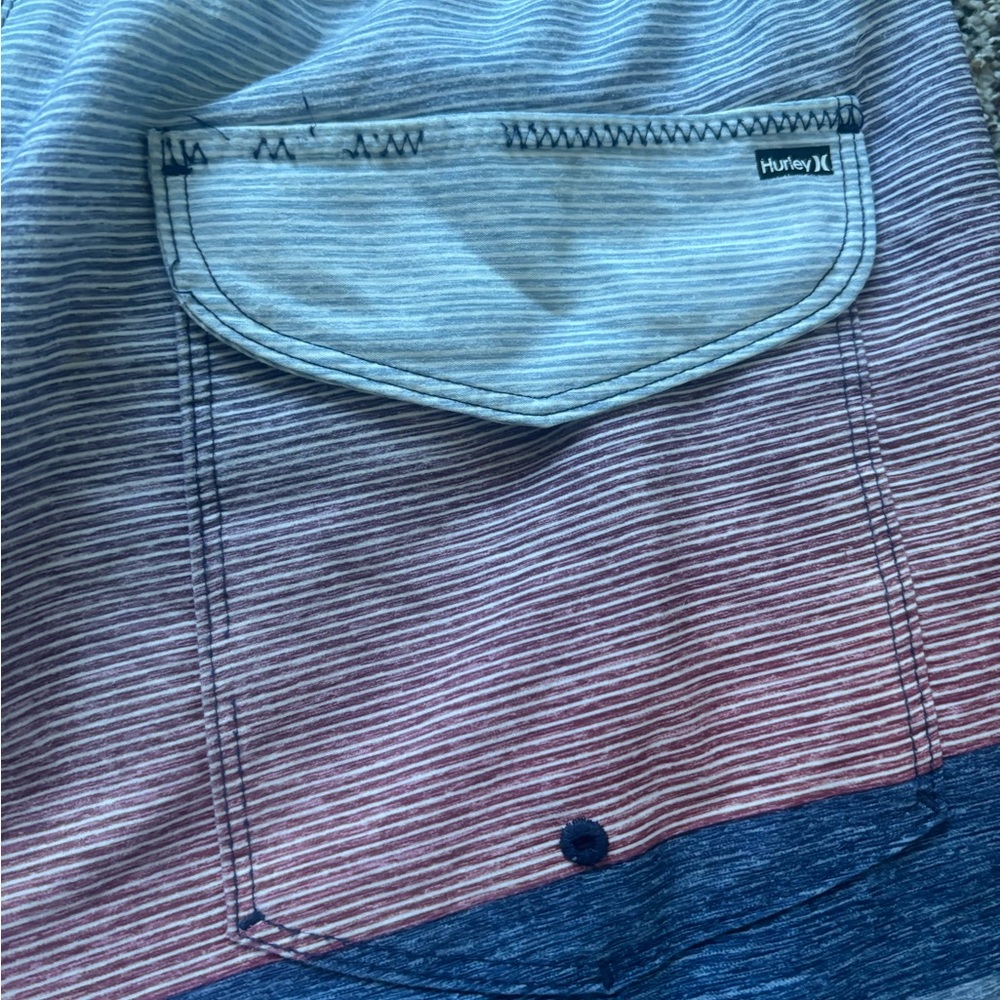 Hurley Men's Pink and Blue Gradient Stripe Swim Shorts board trunks small - Picture 6 of 6